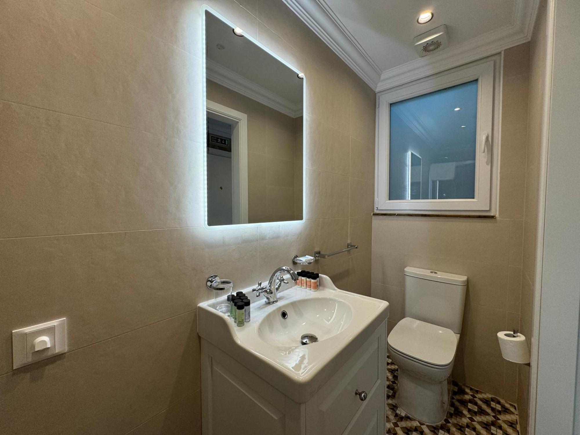 Balcony Hotel Saint Julian's ภายนอก รูปภาพ