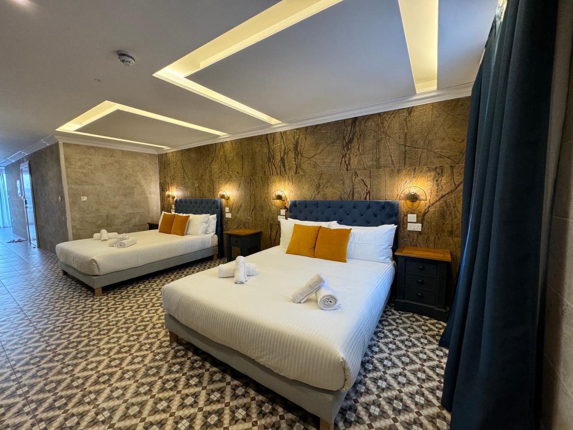 Balcony Hotel Saint Julian's ภายนอก รูปภาพ