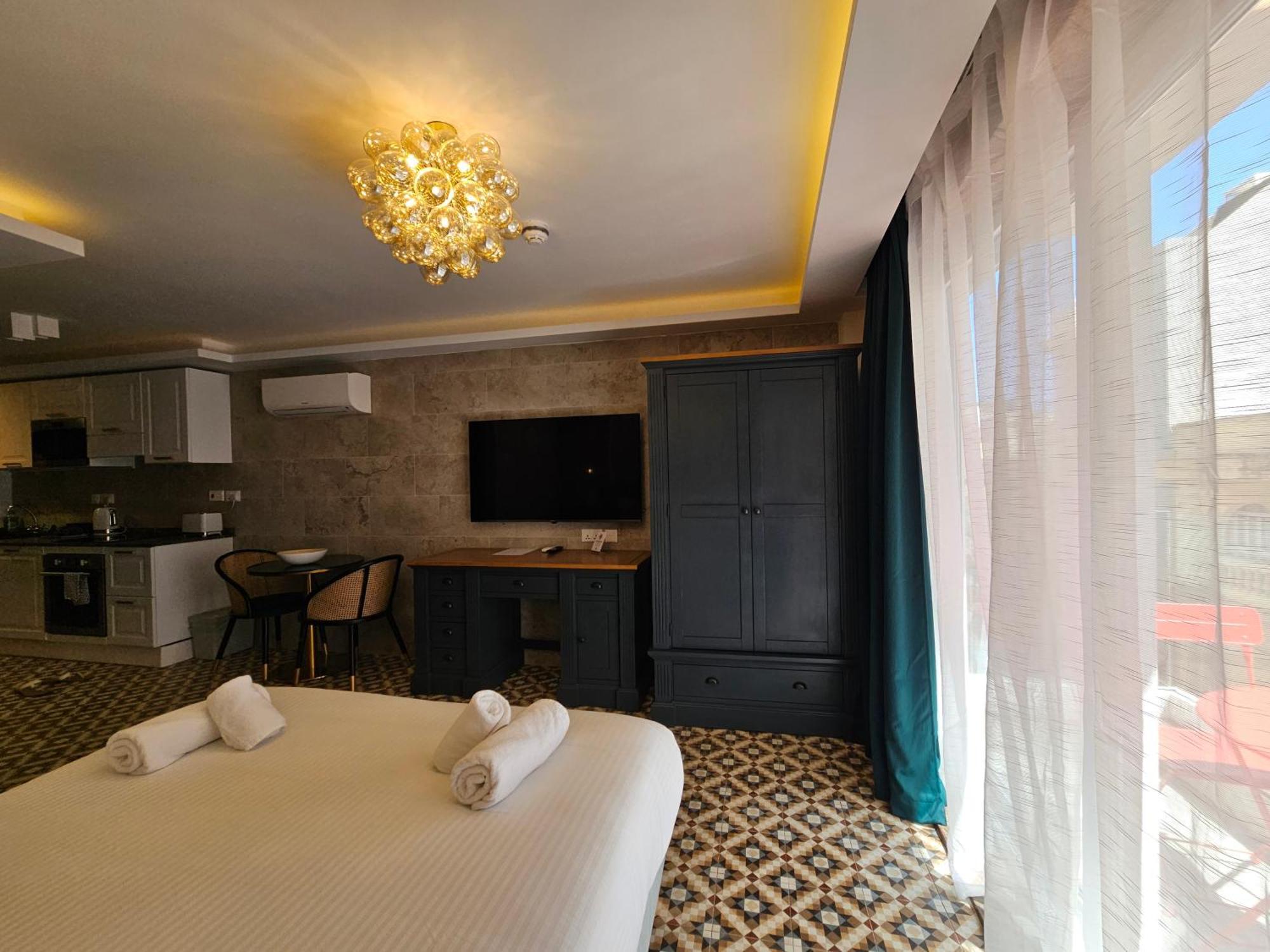 Balcony Hotel Saint Julian's ภายนอก รูปภาพ
